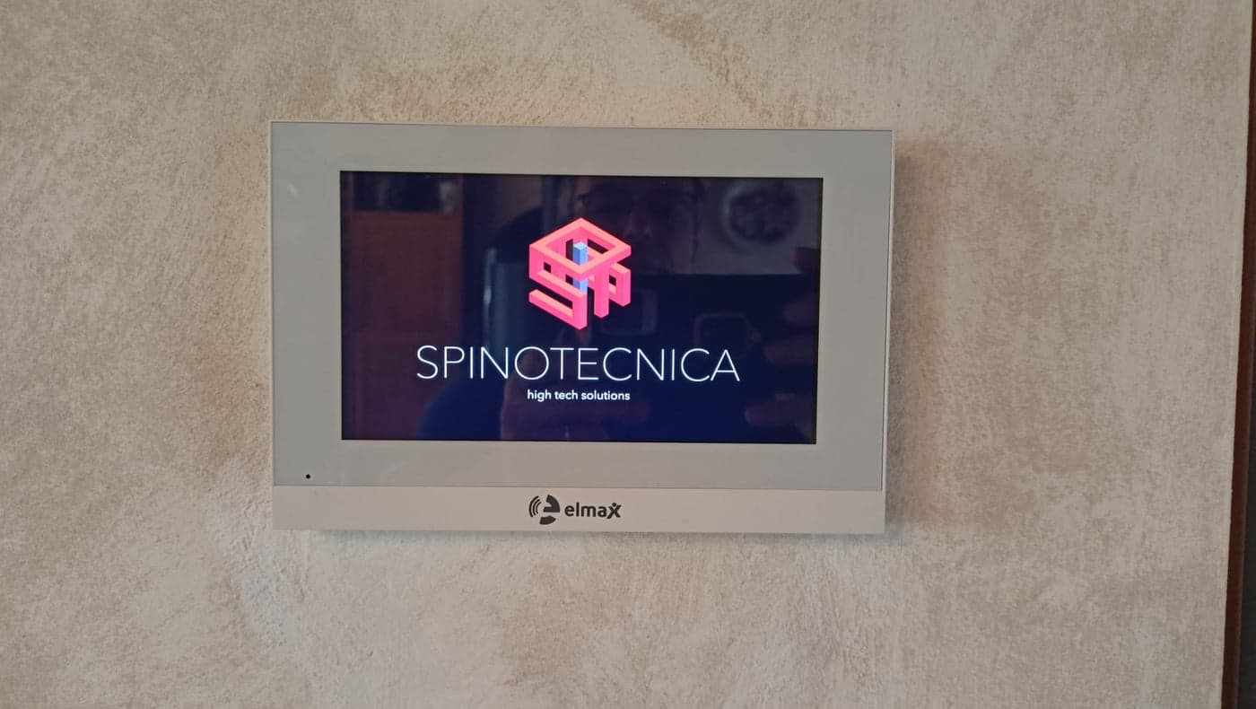 Sistema di videosorveglianza professionale installato da Spinotecnica